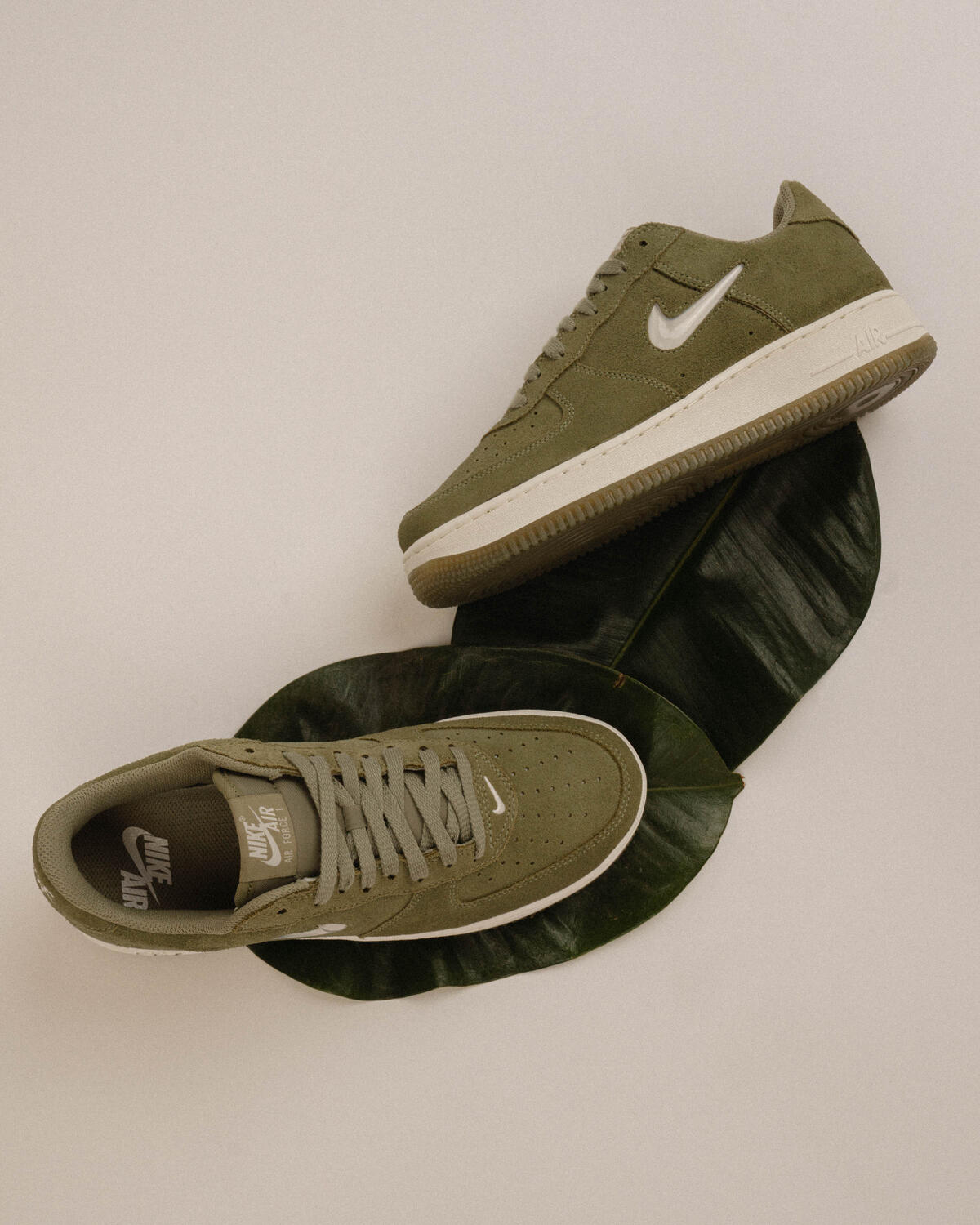 nike air force 1 low retro green